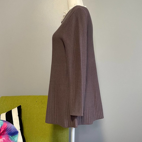 Ann Taylor Grey Ribbed Knit Ruffle Collar Pullover Sweater Small - Picture 4 of 6